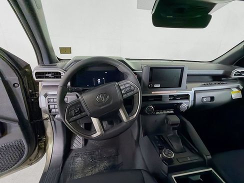 New 2026 Toyota Tacoma TRD Off-Road AWD/4WD image 18