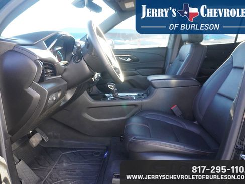 Used 2023 Chevrolet Traverse RS w/ LPO, Floor Liner Package image 9