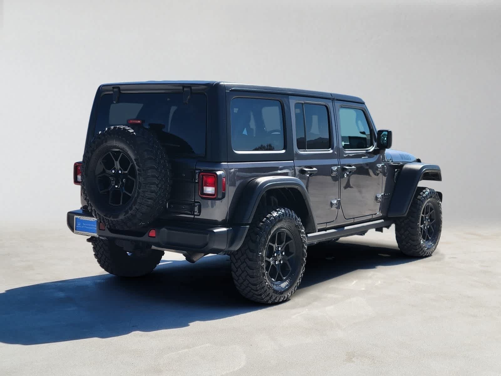 Used 2025 Jeep Wrangler Unlimited Sport AWD/4WD image 3