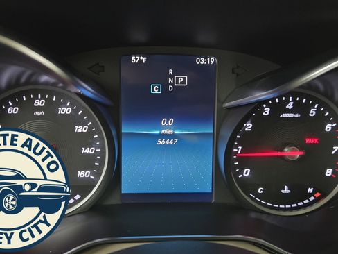 Used 2019 Mercedes-Benz C 300 4MATIC Sedan image 11