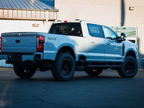 New 2026 Ford F250 Lariat w/ Black Appearance Package image 7