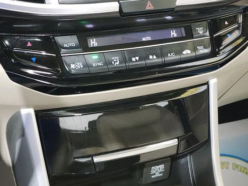 Used 2016 Honda Accord EX-L image 20