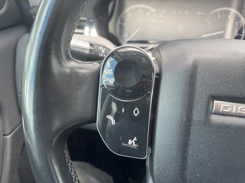 Used 2020 Land Rover Discovery Sport AWD/4WD image 26