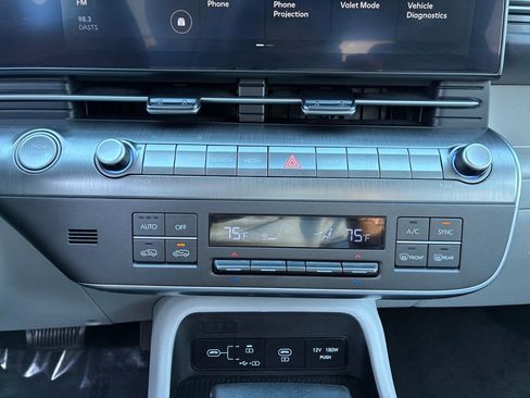 Used 2024 Hyundai Kona SEL image 33