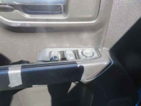 Used 2022 Chevrolet Silverado 1500 W/T w/ WT Value Package image 11