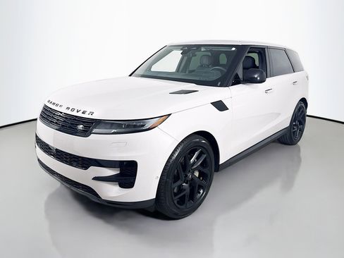 Used 2024 Land Rover Range Rover Sport SE image 3