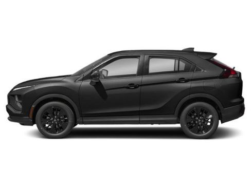 Used 2023 Mitsubishi Eclipse Cross LE image 3