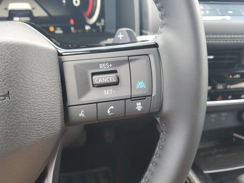 Used 2026 Nissan Rogue Platinum w/ Platinum Premium Package AWD/4WD image 27