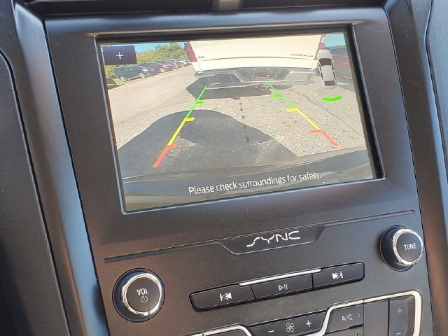 Used 2020 Ford Fusion SE w/ Equipment Group 151A FWD image 18