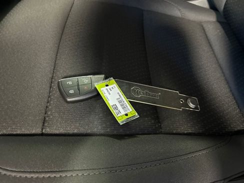 New 2026 GMC Sierra 2500 Pro w/ Convenience Package image 28