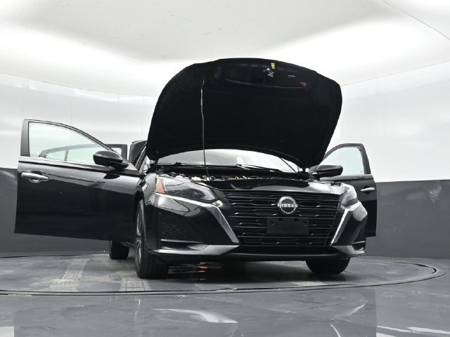 Used 2024 Nissan Altima 2.5 SV AWD/4WD image 66