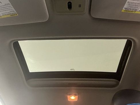 Used 2012 Nissan Sentra 2.0 SL w/ Special Value Pkg image 31