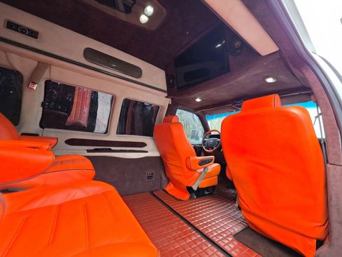 Used 2013 GMC Savana 2500 Extended w/ Power Package image 31