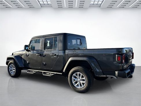 New 2023 Jeep Gladiator Sport image 4