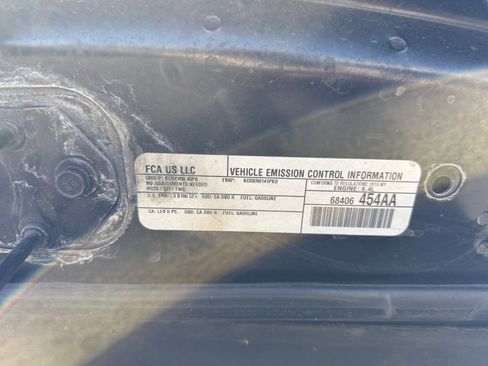 Used 2019 Dodge Charger Scat Pack w/ Plus Group RWD image 12