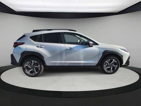 Used 2024 Subaru Crosstrek 2.0i Premium AWD/4WD image 9