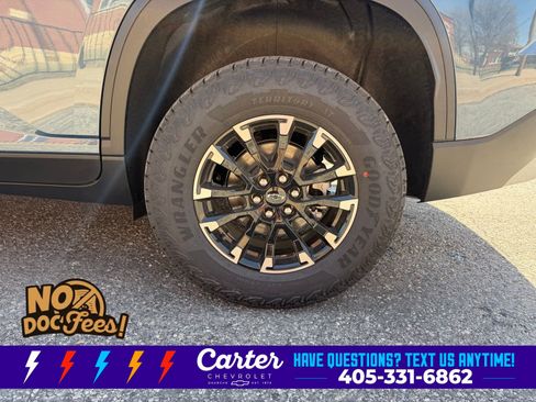 New 2026 Chevrolet Traverse Z71 w/ Driver Confidence Package image 12