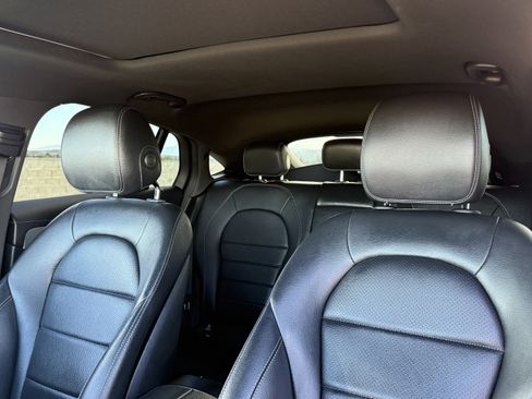 Used 2022 Mercedes-Benz GLC 300 4MATIC Coupe image 20