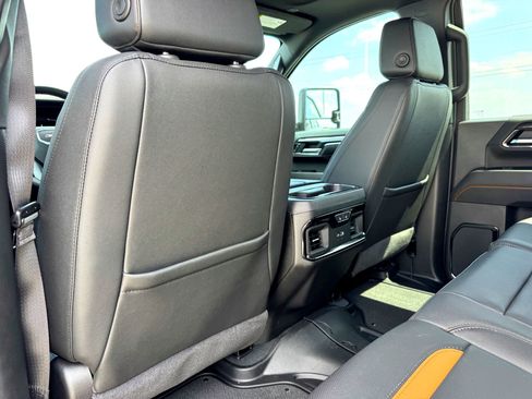 Used 2024 GMC Sierra 2500 AT4 w/ AT4 Premium Plus Package image 21