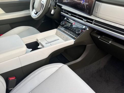 New 2025 Hyundai Santa Fe Calligraphy image 14