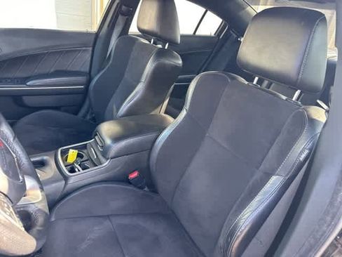Used 2018 Dodge Charger R/T w/ Plus Group image 4