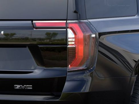 New 2026 GMC Yukon XL Denali Ultimate AWD/4WD image 11