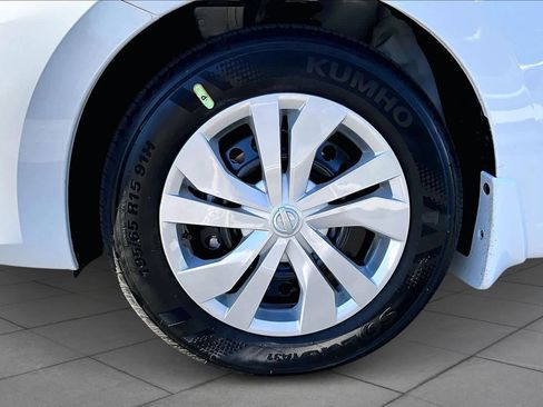 New 2025 Nissan Versa S image 11