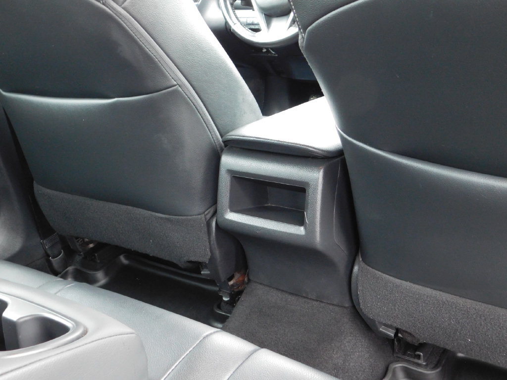 Used 2018 Toyota Camry SE FWD image 11