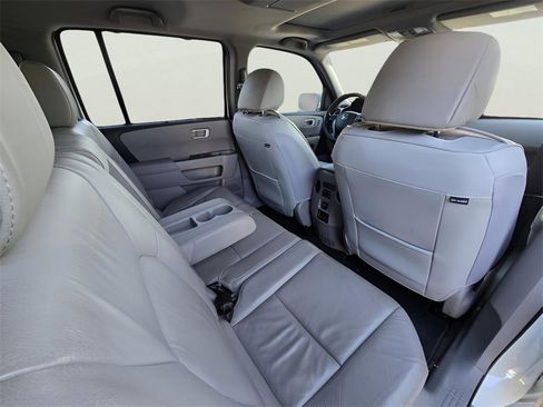 Used 2015 Honda Pilot Touring image 39