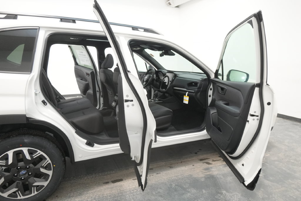 Used 2026 Subaru Forester Premium AWD/4WD image 31