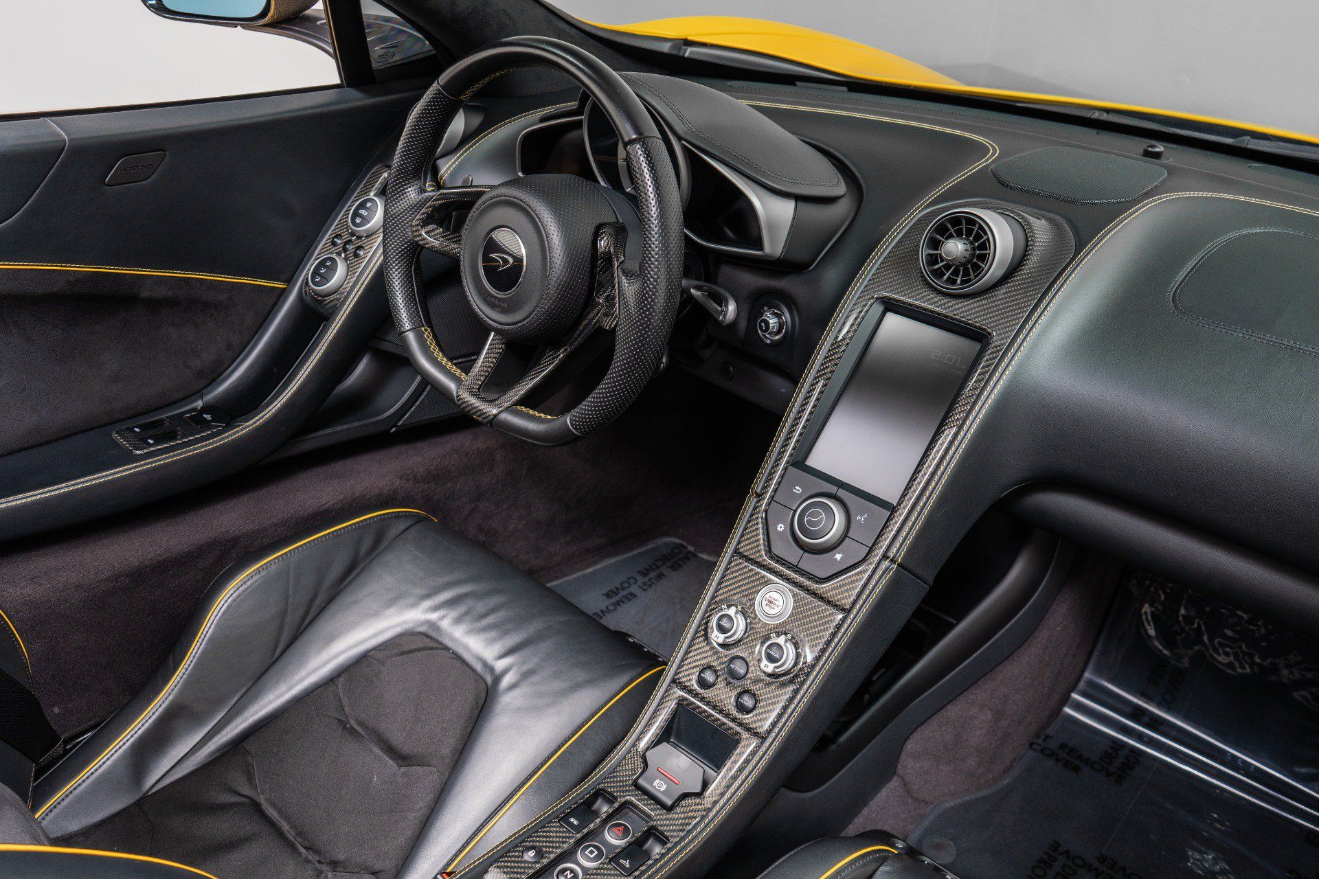 Used 2015 McLaren 650S Spider RWD image 26