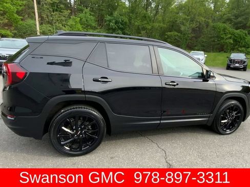 Certified 2023 GMC Terrain SLE w/ Driver Convenience Package AWD/4WD image 10