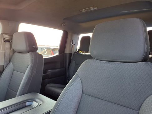 Used 2024 Chevrolet Silverado 1500 Custom image 17