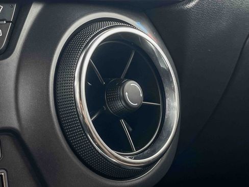 Used 2019 Chevrolet Blazer Premier w/ Sun and Wheels Package image 29