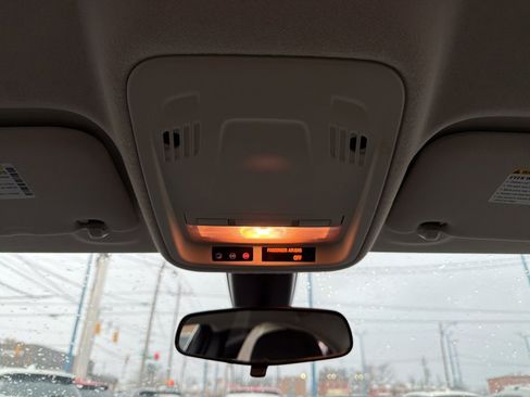 Used 2017 Chevrolet Cruze LT w/ Convenience Package image 19