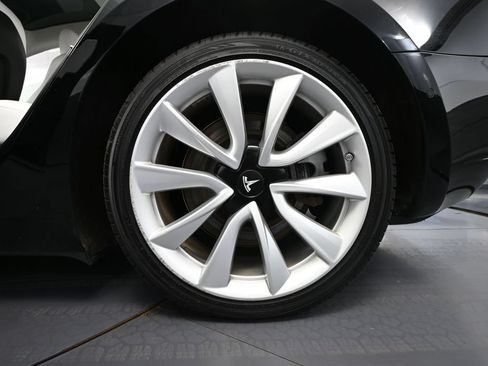 Used 2018 Tesla Model 3 Long Range AWD/4WD image 11