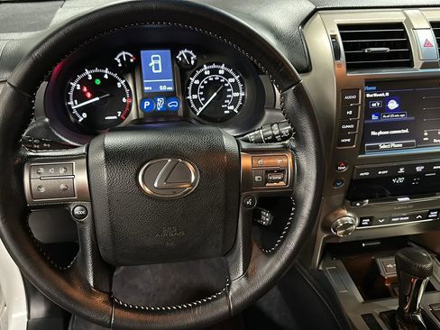 Used 2014 Lexus GX 460 image 23