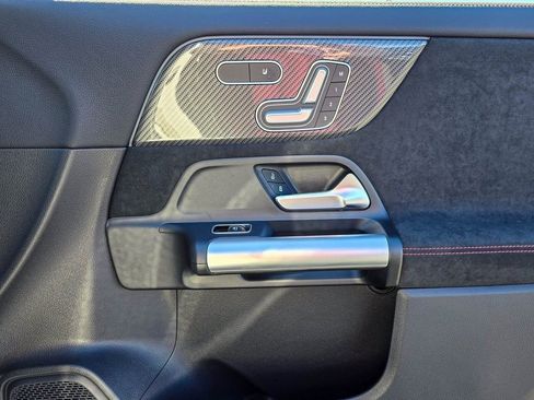 New 2025 Mercedes-Benz GLA 250 4MATIC image 37