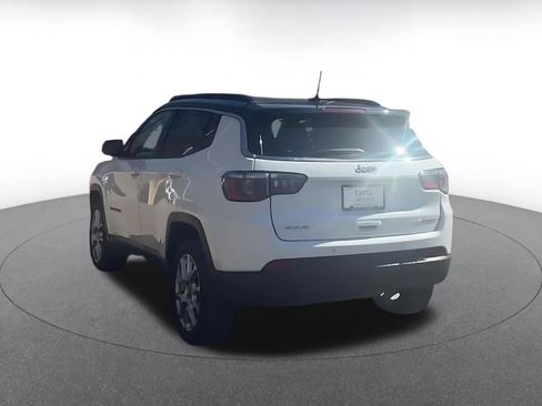 Used 2025 Jeep Compass Limited image 15