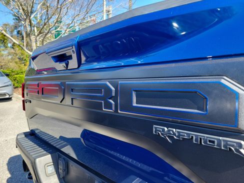 Used 2018 Ford F150 Raptor w/ Equipment Group 802A Luxury image 18