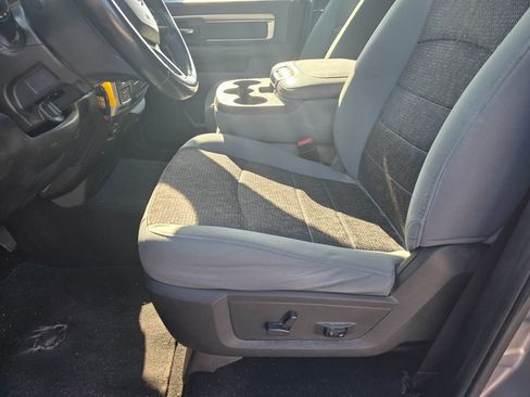 Used 2019 RAM 1500 Classic SLT w/ Luxury Group AWD/4WD image 10