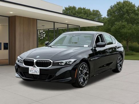 Used 2025 BMW 330i Sedan w/ Convenience Package RWD image 2