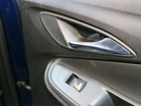 Used 2023 Buick Encore GX Preferred w/ Cold Weather Comfort Package FWD image 12