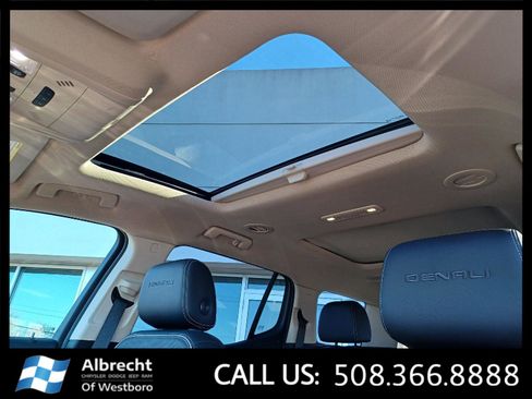 Used 2020 GMC Acadia Denali w/ Denali Ultimate Package image 33