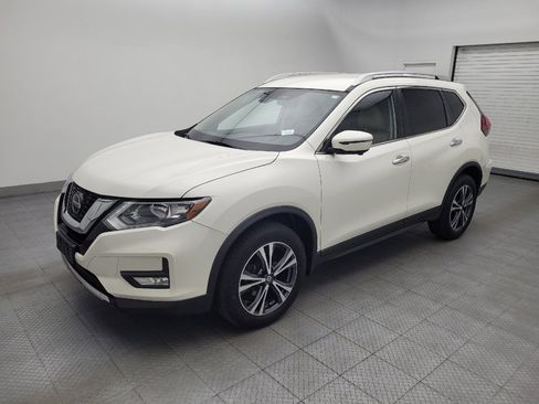 Used 2019 Nissan Rogue SV w/ Premium Package AWD/4WD image 2