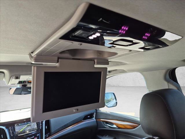 Used 2017 Cadillac Escalade Premium Luxury RWD image 18