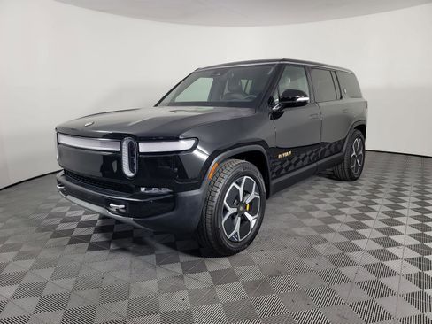 Used 2024 Rivian R1S Adventure AWD/4WD image 1