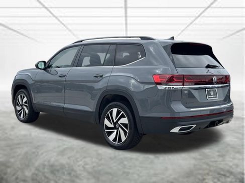 New 2026 Volkswagen Atlas SE FWD image 3