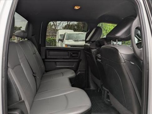 Used 2023 RAM 2500 Tradesman w/ Chrome Appearance Group AWD/4WD image 18