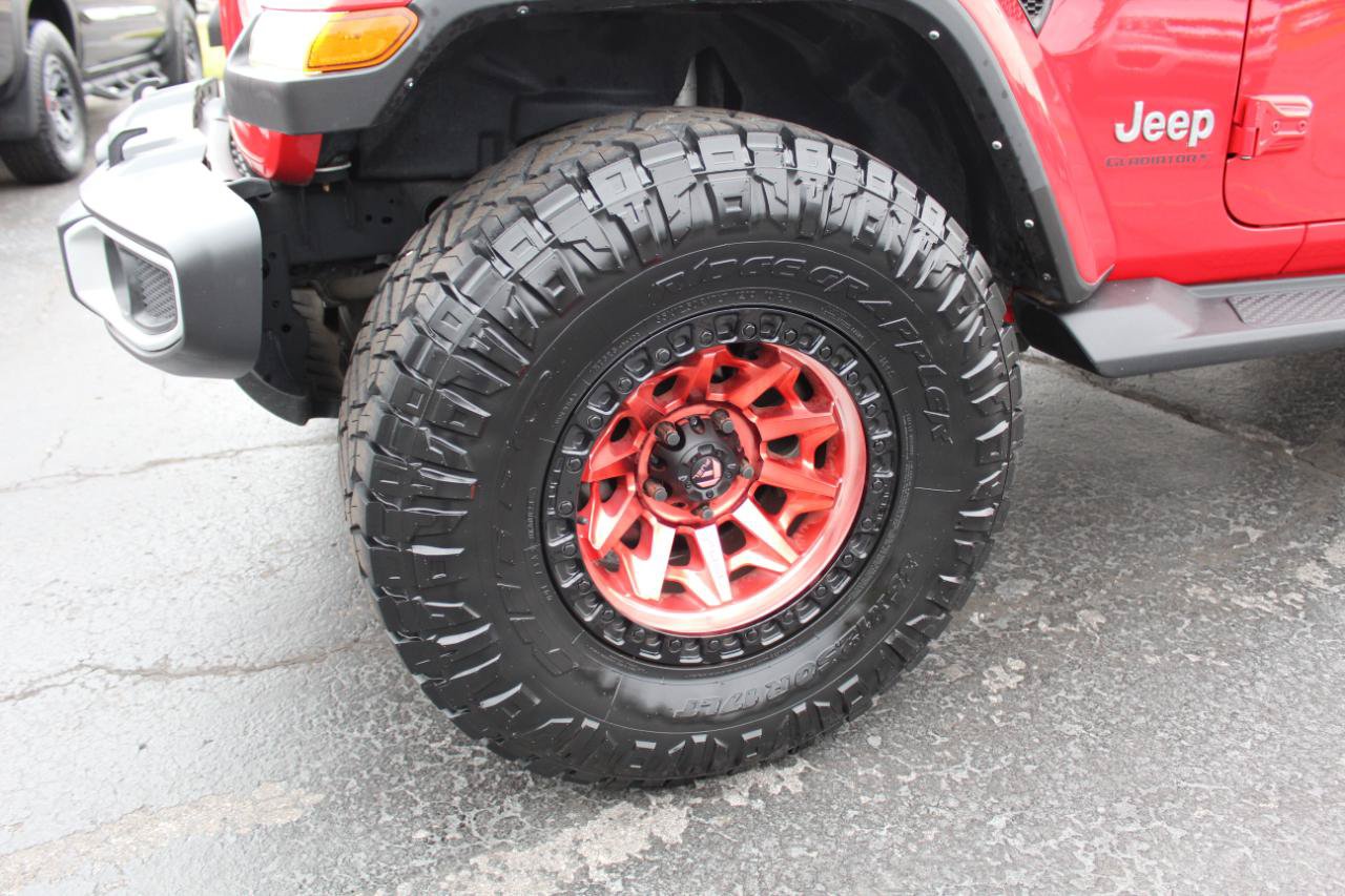 Used 2023 Jeep Gladiator Overland w/ Popular Equipment Package AWD/4WD image 9